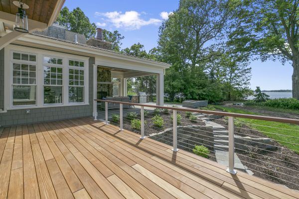 Deck Service in Poulsbo